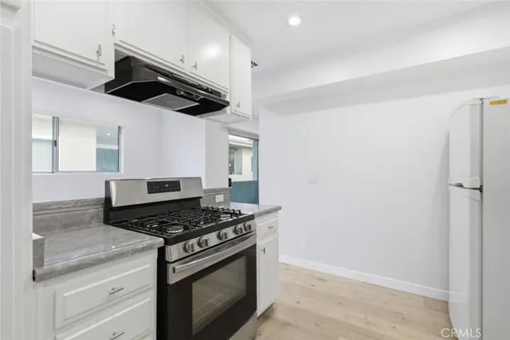 6245 Woodman Avenue 209, Valley Glen, California 91401