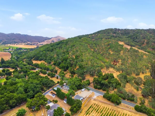 10900 Watsonville Road, Gilroy, California 95020