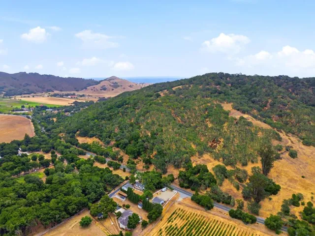 10900 Watsonville Road, Gilroy, California 95020