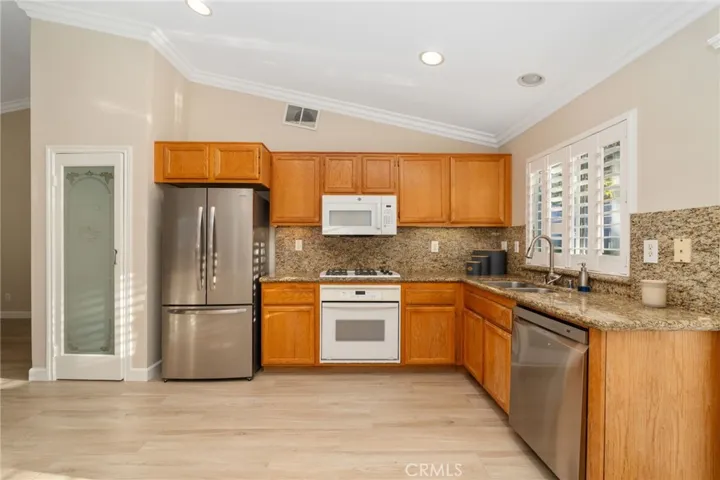 3568 Birchleaf, Corona, California 92881