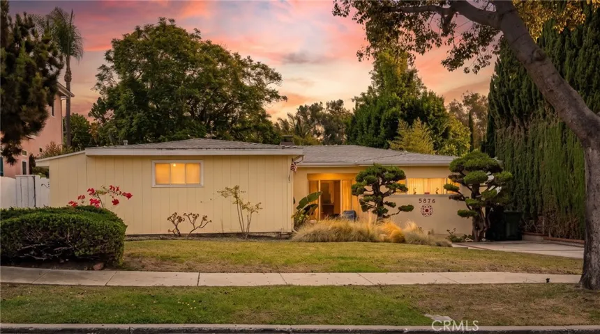 5876 W 75th, Los Angeles, California 90045