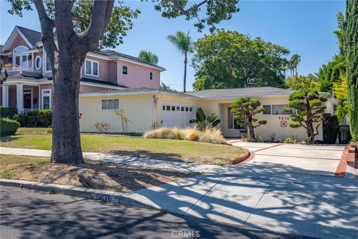 5876 W 75th, Los Angeles, California 90045