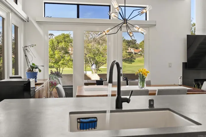 530 San Andres Drive, Solana Beach, California 92075