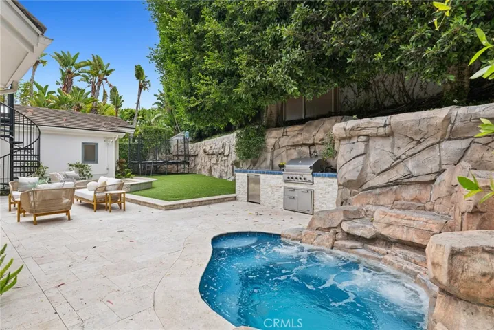 1998 Port Edward Circle, Newport Beach, California 92660