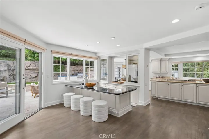 1998 Port Edward Circle, Newport Beach, California 92660