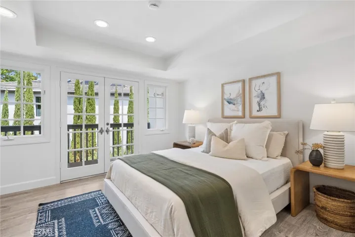 1998 Port Edward Circle, Newport Beach, California 92660