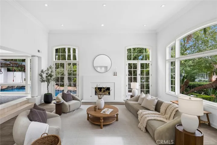 1998 Port Edward Circle, Newport Beach, California 92660