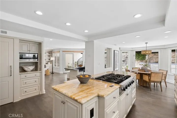1998 Port Edward Circle, Newport Beach, California 92660