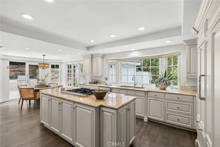 1998 Port Edward Circle, Newport Beach, California 92660