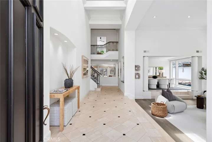 1998 Port Edward Circle, Newport Beach, California 92660