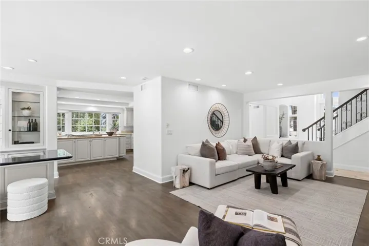 1998 Port Edward Circle, Newport Beach, California 92660