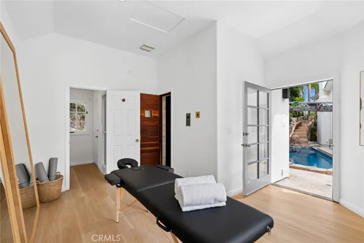 1998 Port Edward Circle, Newport Beach, California 92660