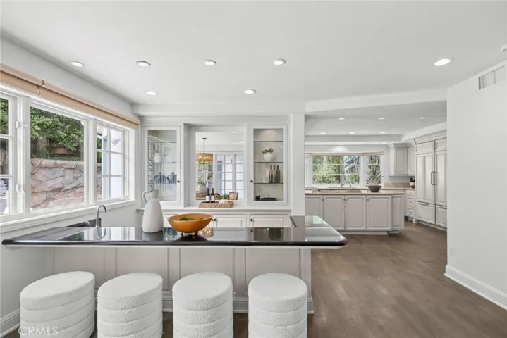 1998 Port Edward Circle, Newport Beach, California 92660