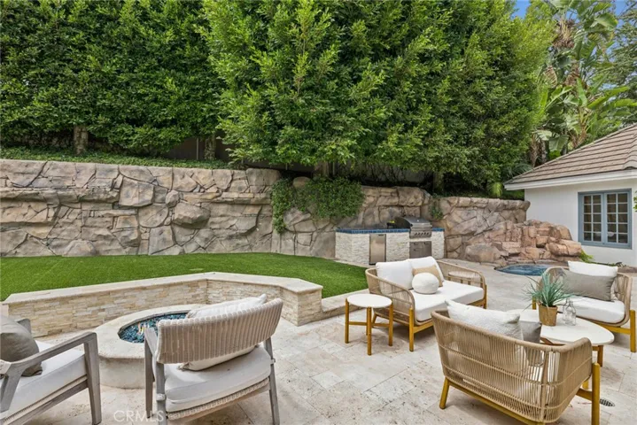 1998 Port Edward Circle, Newport Beach, California 92660