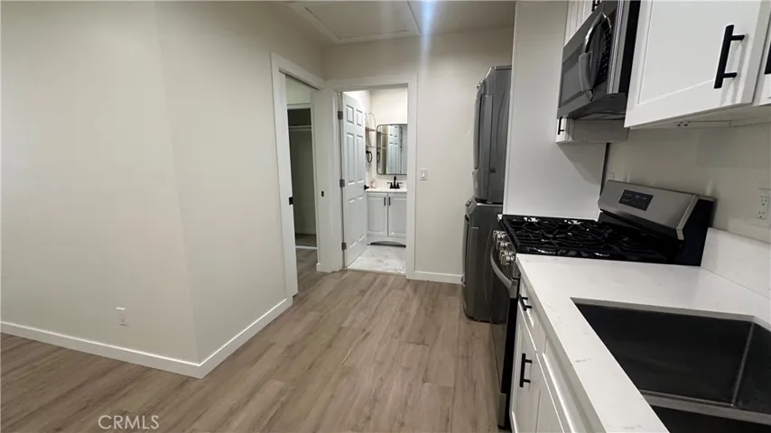 7905 White Oak, Reseda, California 91335