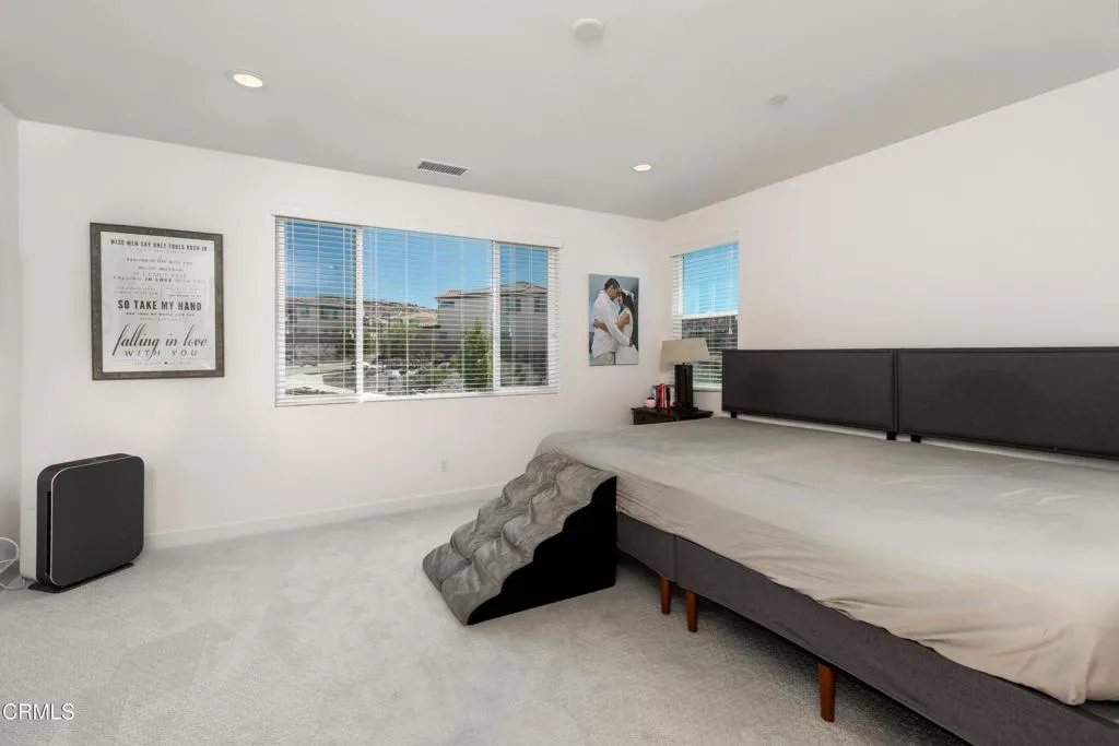 34_master_bedroom_1