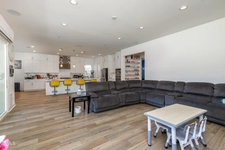 16_living_room_4
