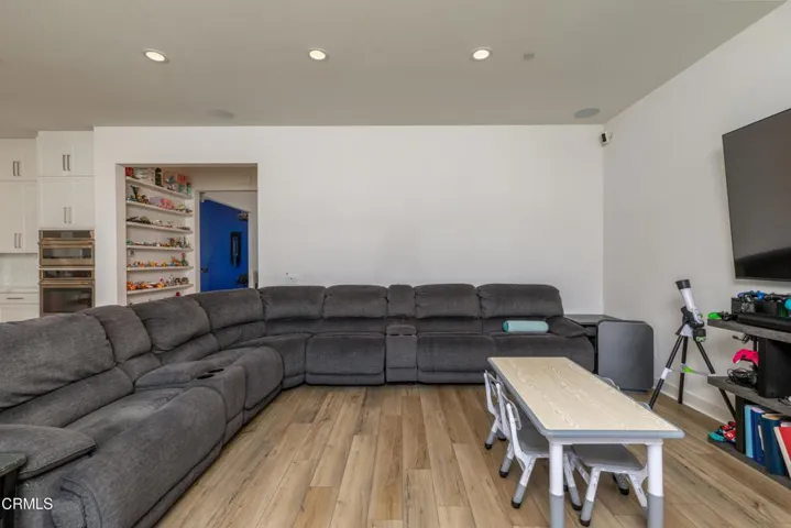15_living_room_3