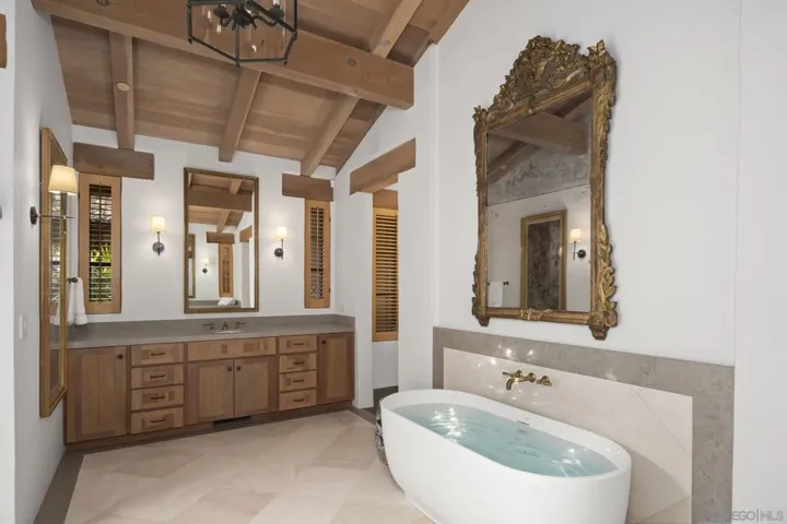 All new Primary Spa bath with adjoining indoor/outdoor Spa garden.