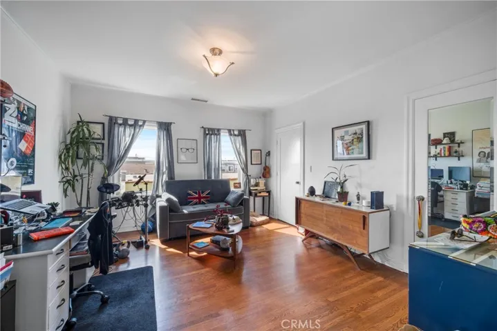 1245 S Hudson Avenue, Los Angeles, California 90019