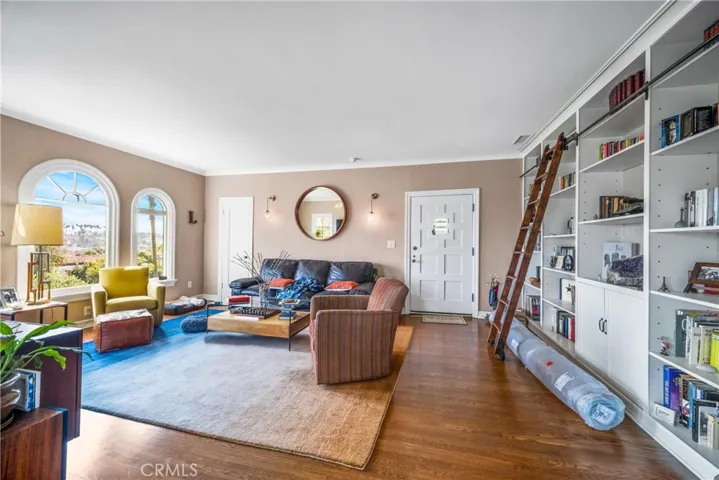 1245 S Hudson Avenue, Los Angeles, California 90019