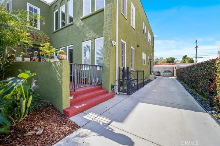 1245 S Hudson Avenue, Los Angeles, California 90019