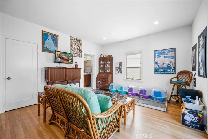 1245 S Hudson Avenue, Los Angeles, California 90019