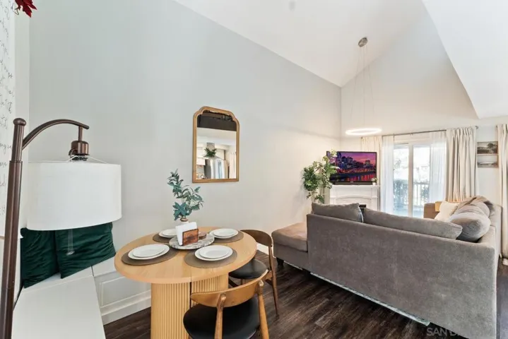 23952 Green Haven, Ramona, California 92065