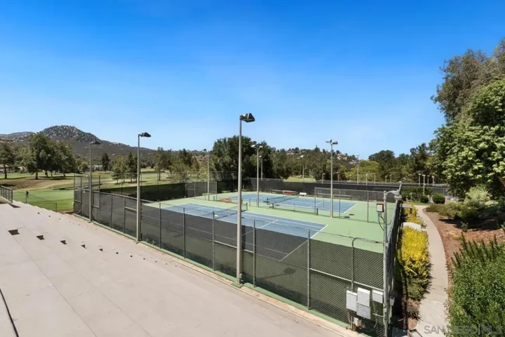 23952 Green Haven, Ramona, California 92065