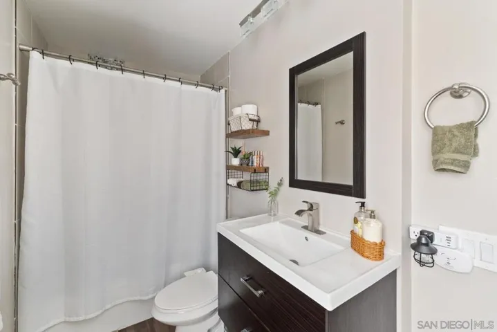 23952 Green Haven, Ramona, California 92065
