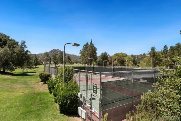 23952 Green Haven, Ramona, California 92065