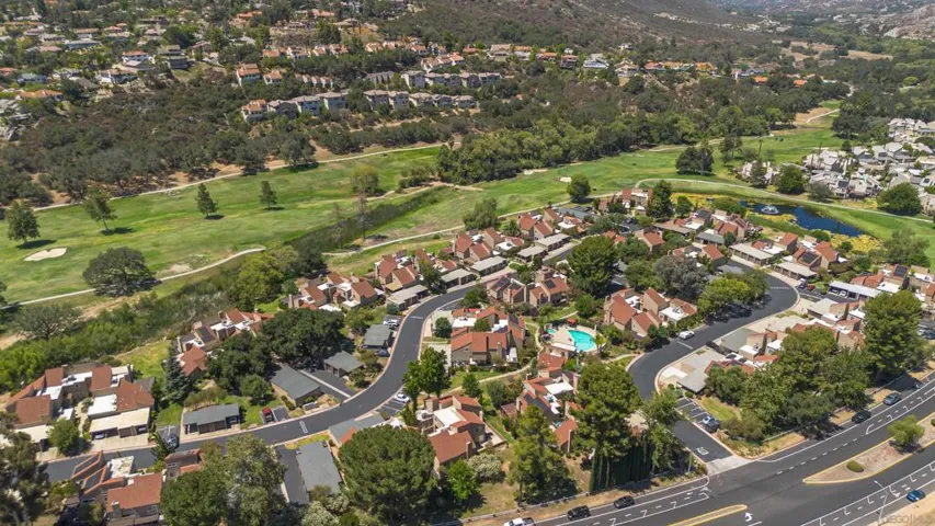 23952 Green Haven, Ramona, California 92065