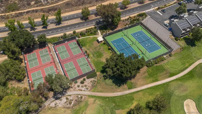 23952 Green Haven, Ramona, California 92065