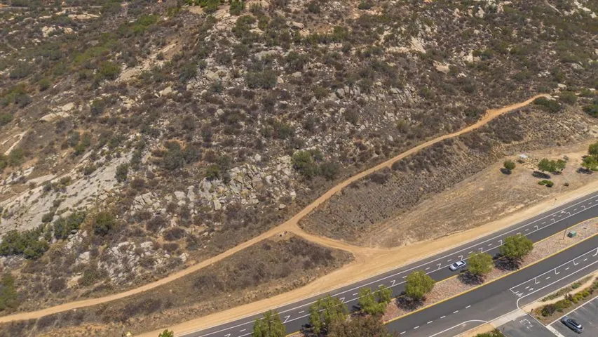23952 Green Haven, Ramona, California 92065