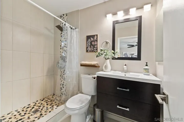 23952 Green Haven, Ramona, California 92065