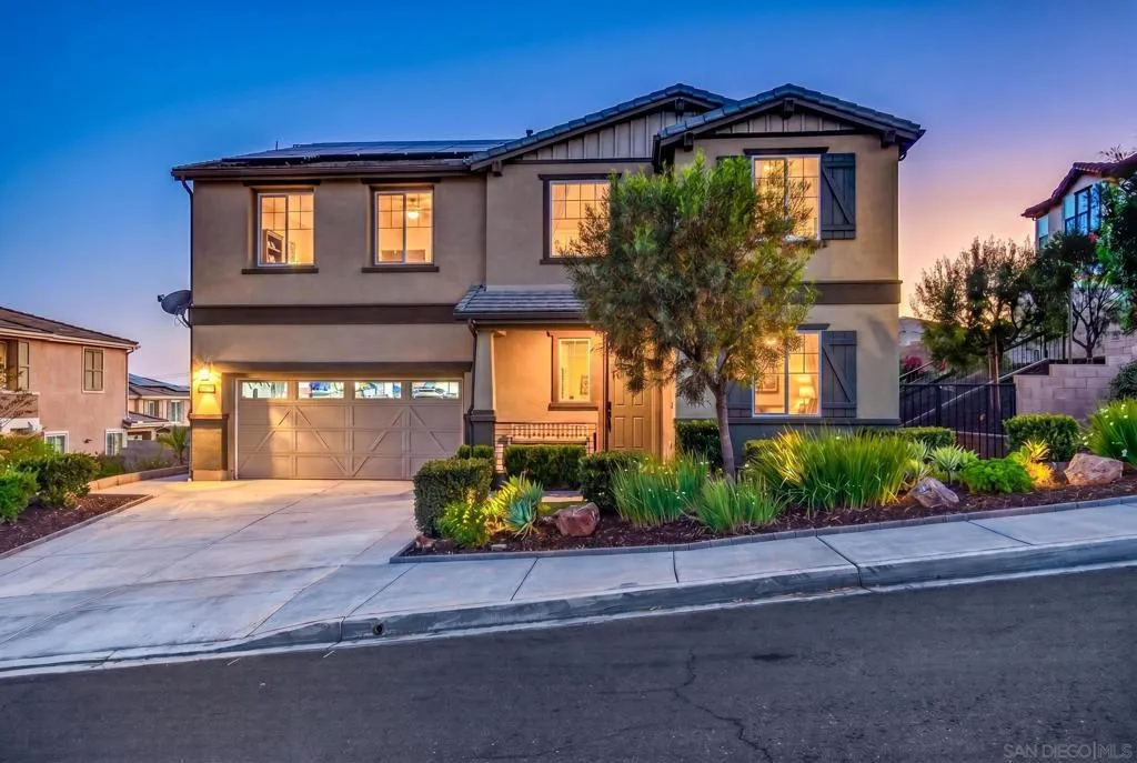 2077 Del Rincon Pl
