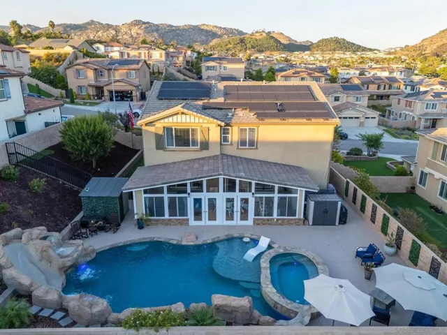 2077 Del Rincon Place, Escondido, California 92026