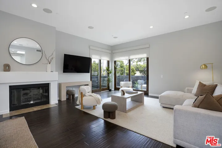 2011 Idaho Avenue, Santa Monica, California 90403
