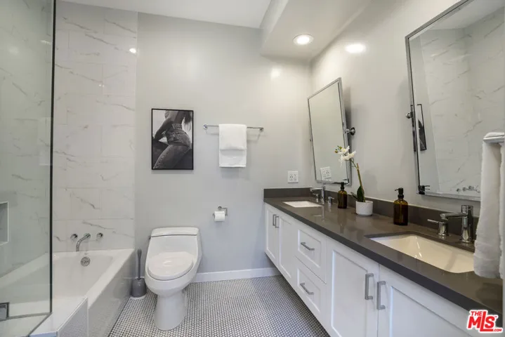 2011 Idaho Avenue, Santa Monica, California 90403