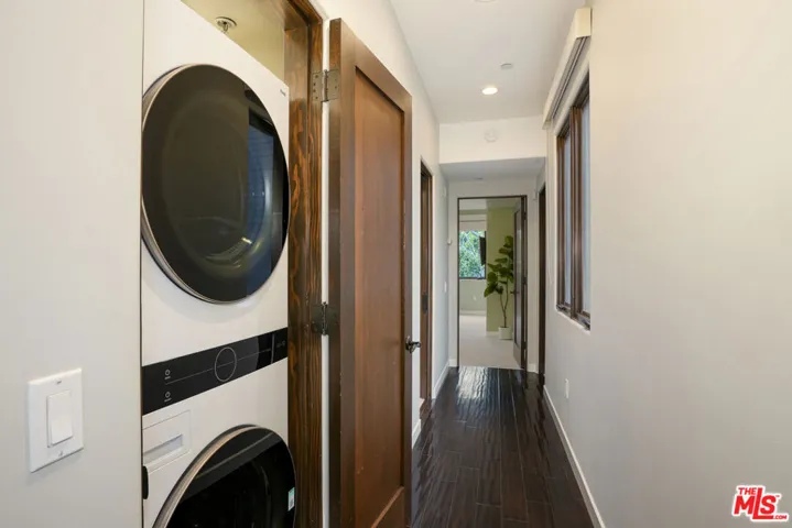 2011 Idaho Avenue, Santa Monica, California 90403
