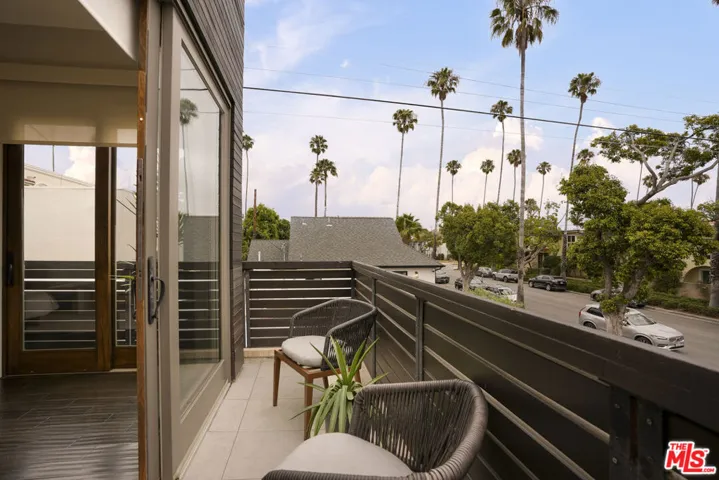 2011 Idaho Avenue, Santa Monica, California 90403