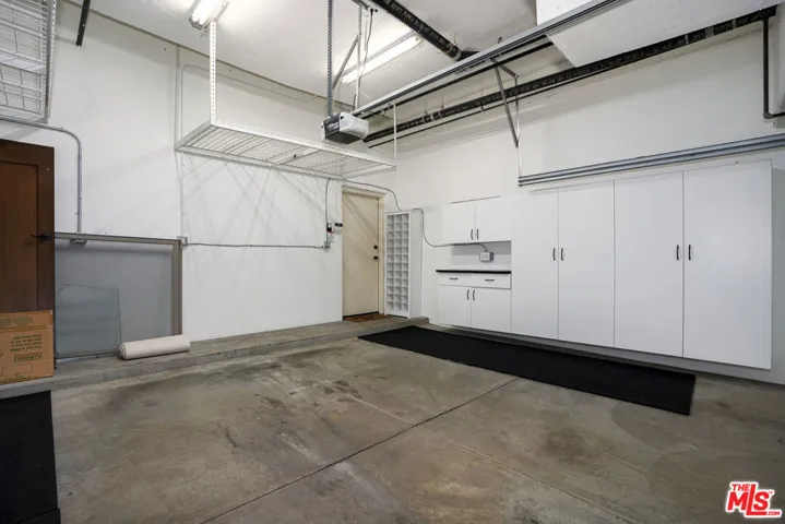 2011 Idaho Avenue, Santa Monica, California 90403