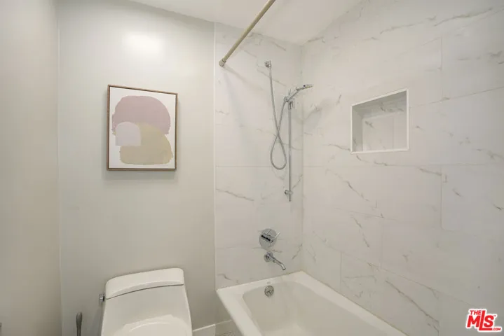 2011 Idaho Avenue, Santa Monica, California 90403