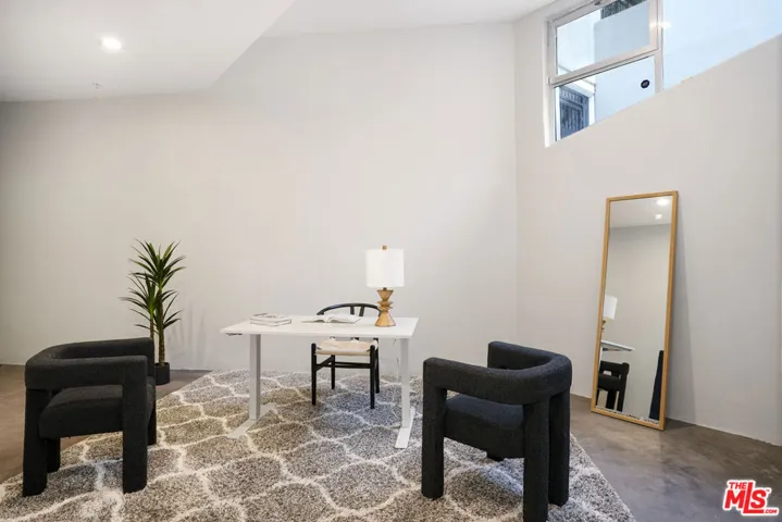 2011 Idaho Avenue, Santa Monica, California 90403