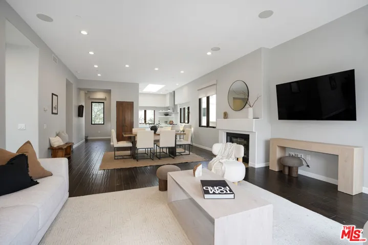 2011 Idaho Avenue, Santa Monica, California 90403