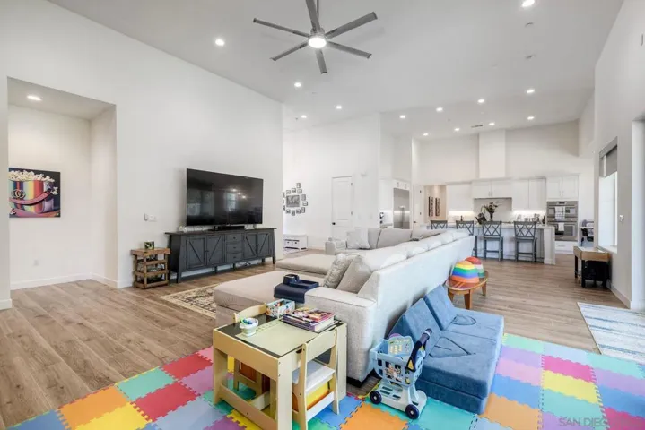 655 Hamilton Lane, Escondido, California 92029