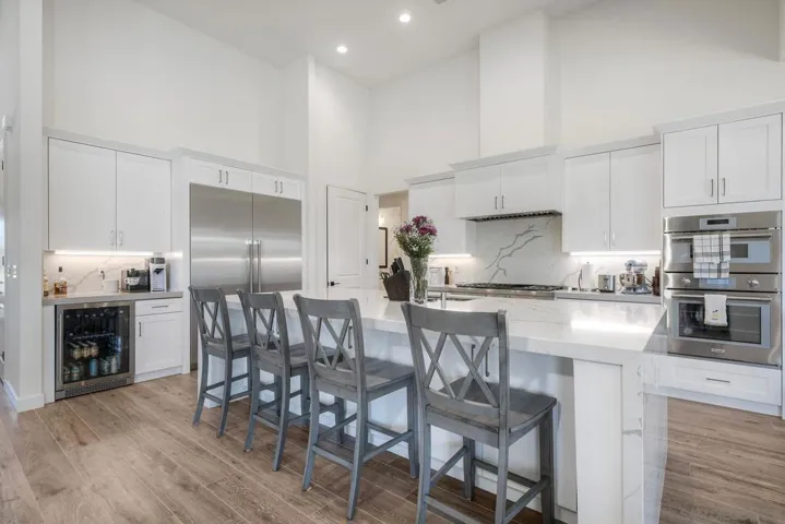 655 Hamilton Lane, Escondido, California 92029