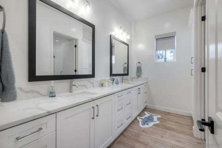 Bathroom #2