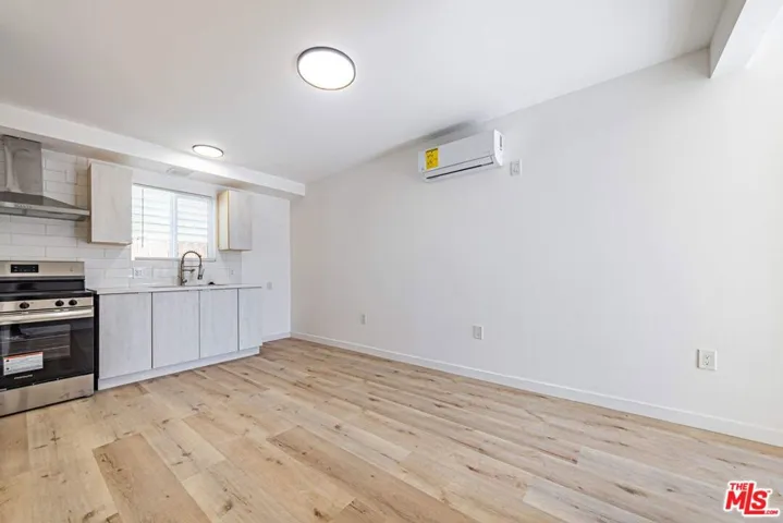 4626 Wall Street, Los Angeles, California 90011