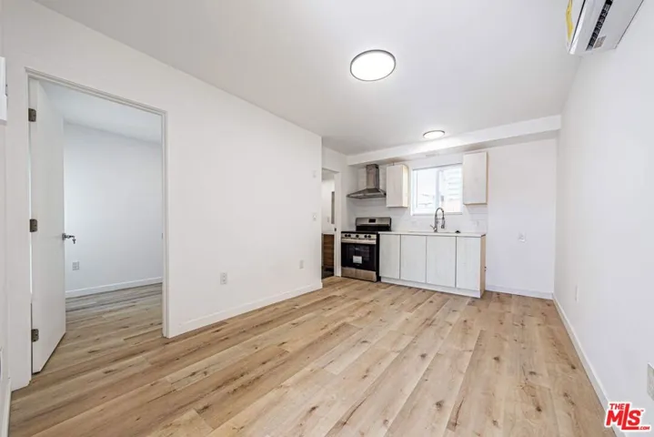 4626 Wall Street, Los Angeles, California 90011